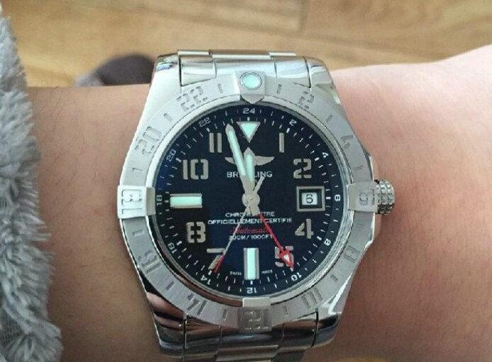 Select Reliable Breitling Avenger II GMT Fake Watches For Travel