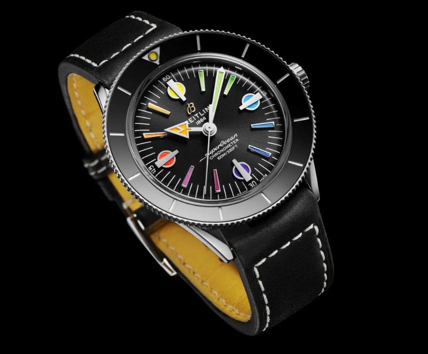 The black dial fake watch is designed for men.
