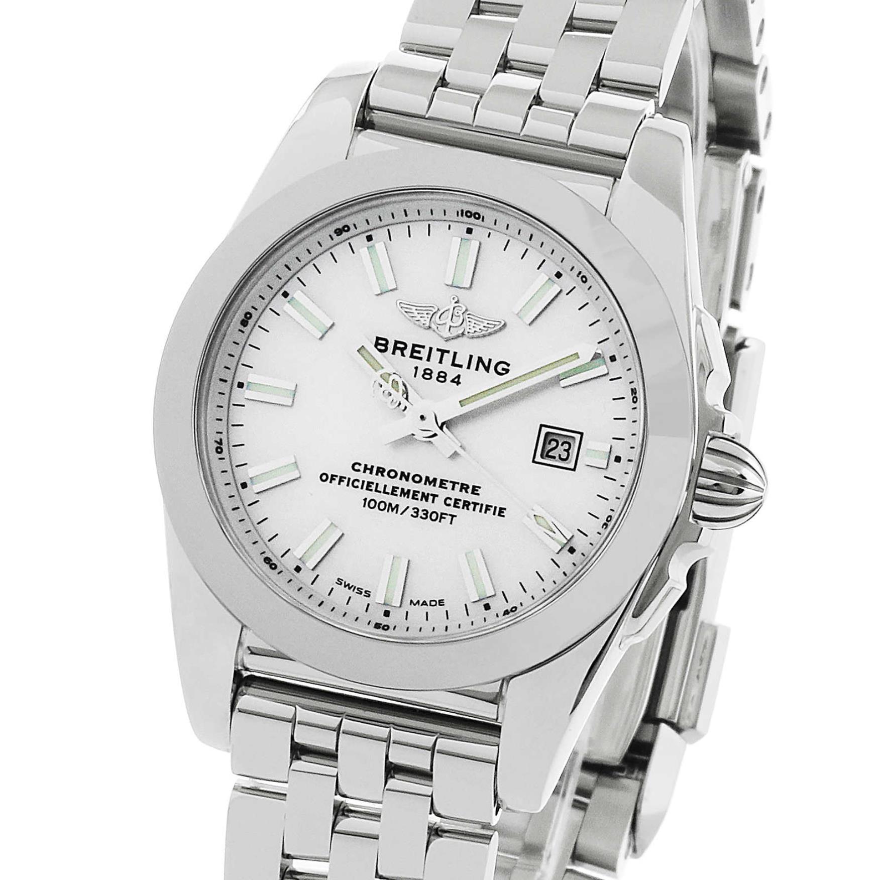 The white dial fake watch has date window.